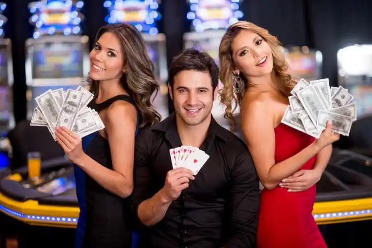 Kategori Live Casino fasttoto dengan dealer profesional dan game interaktif